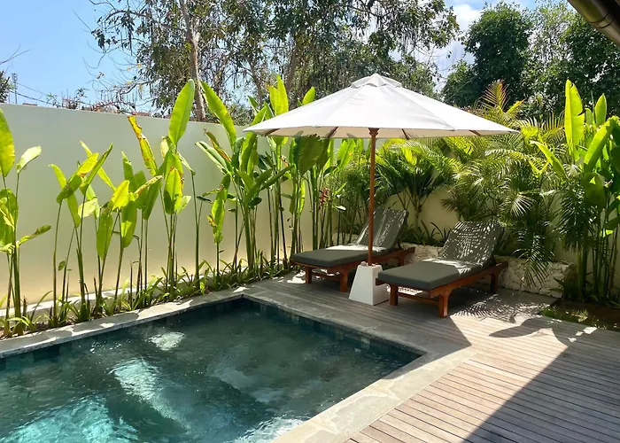 Villa Mona Boutique & Uluwatu (Bali)